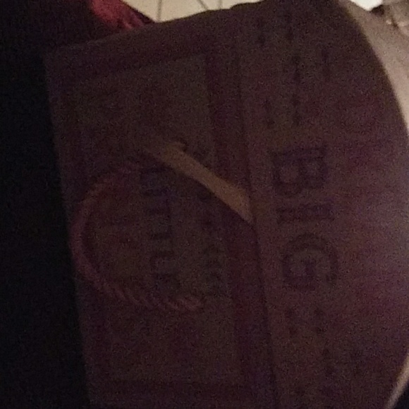 Box 📦 - Picture 4 of 4